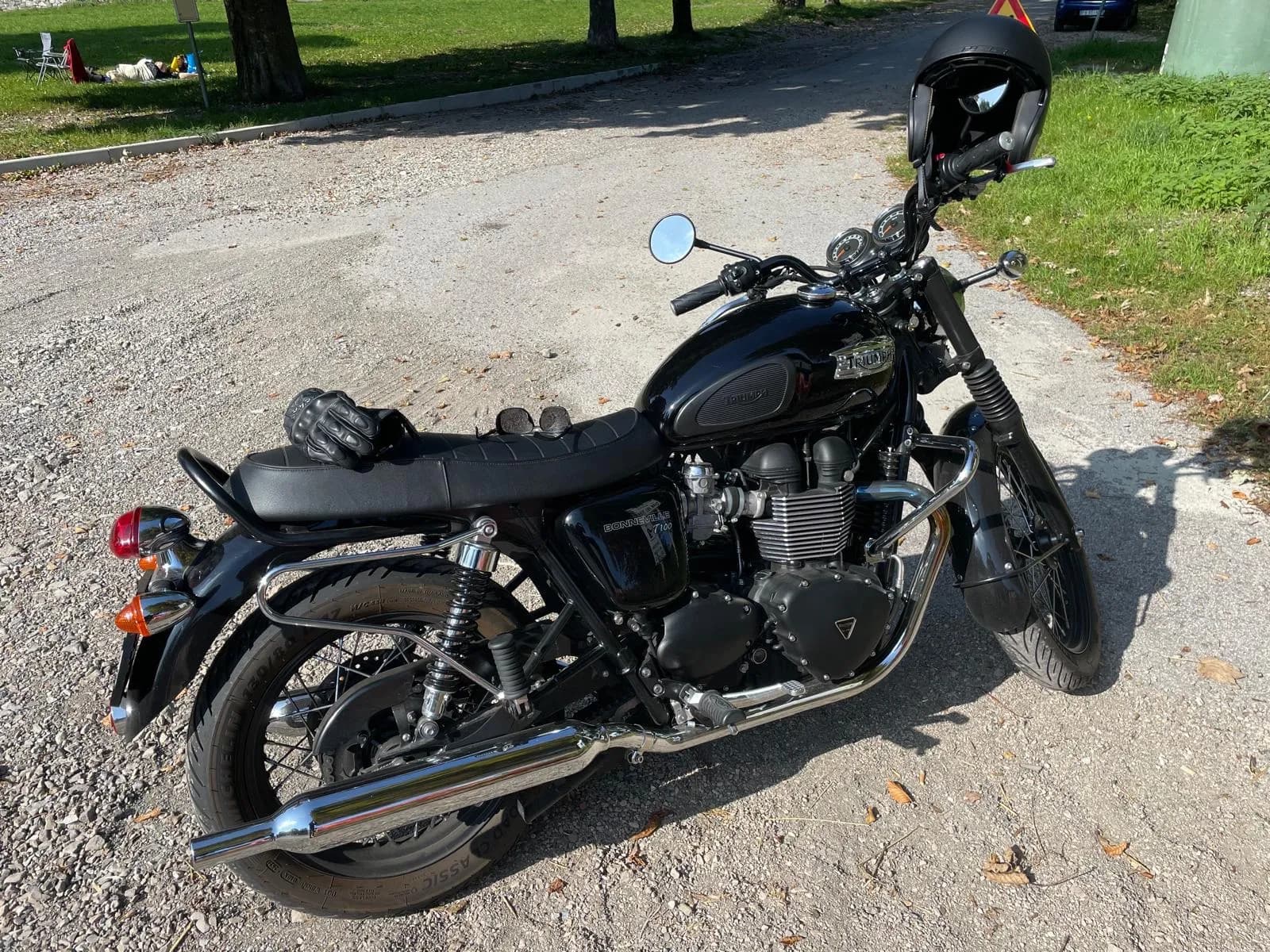 TRIUMPH Bonneville T100